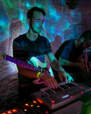 Aaron Hibell Los Angeles