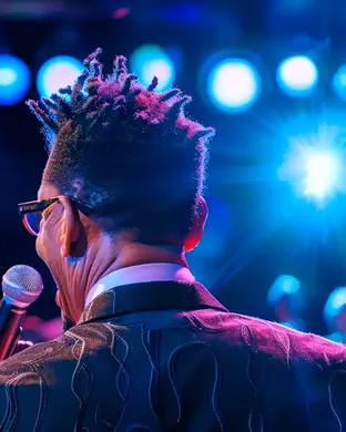 D.L. Hughley Ontario