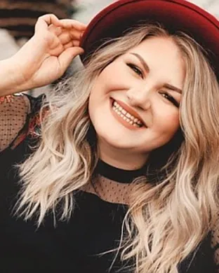 Maddie Zahm Los Angeles