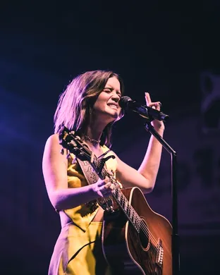 Maren Morris Highland