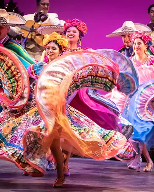 Nochebuena: A Christmas Spectacular