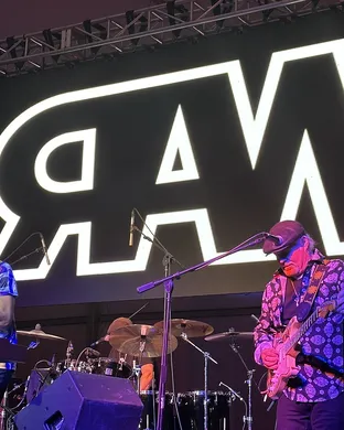 War - Band Newport Beach