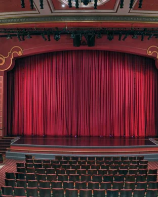 Red - Theatrical Production Laguna Beach